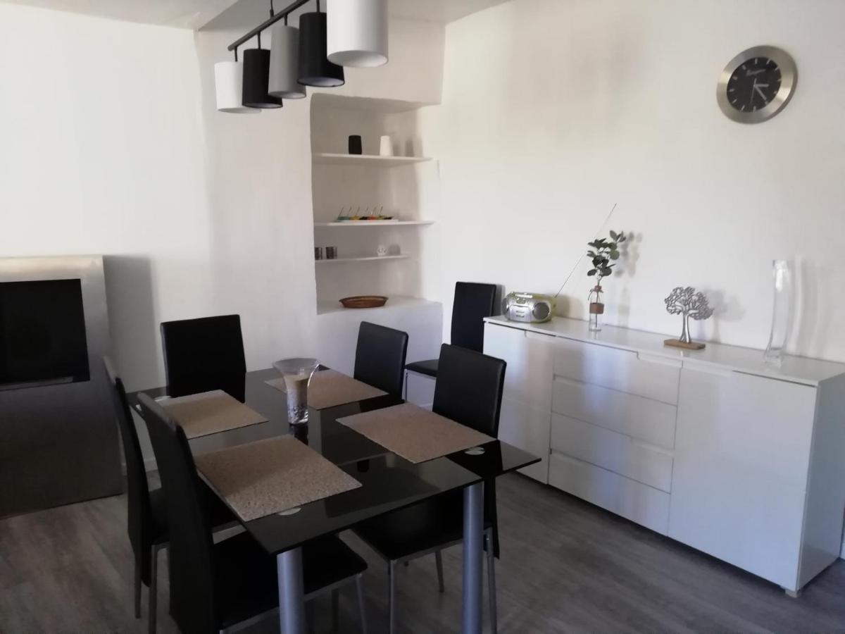 Ancienne Caserne Du Chateau Azille 외부 사진