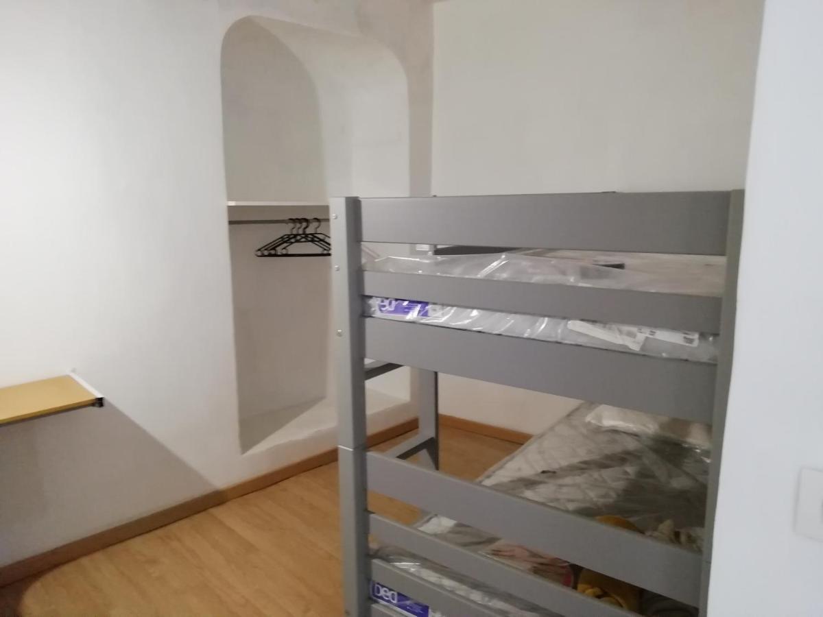 Ancienne Caserne Du Chateau Azille 외부 사진