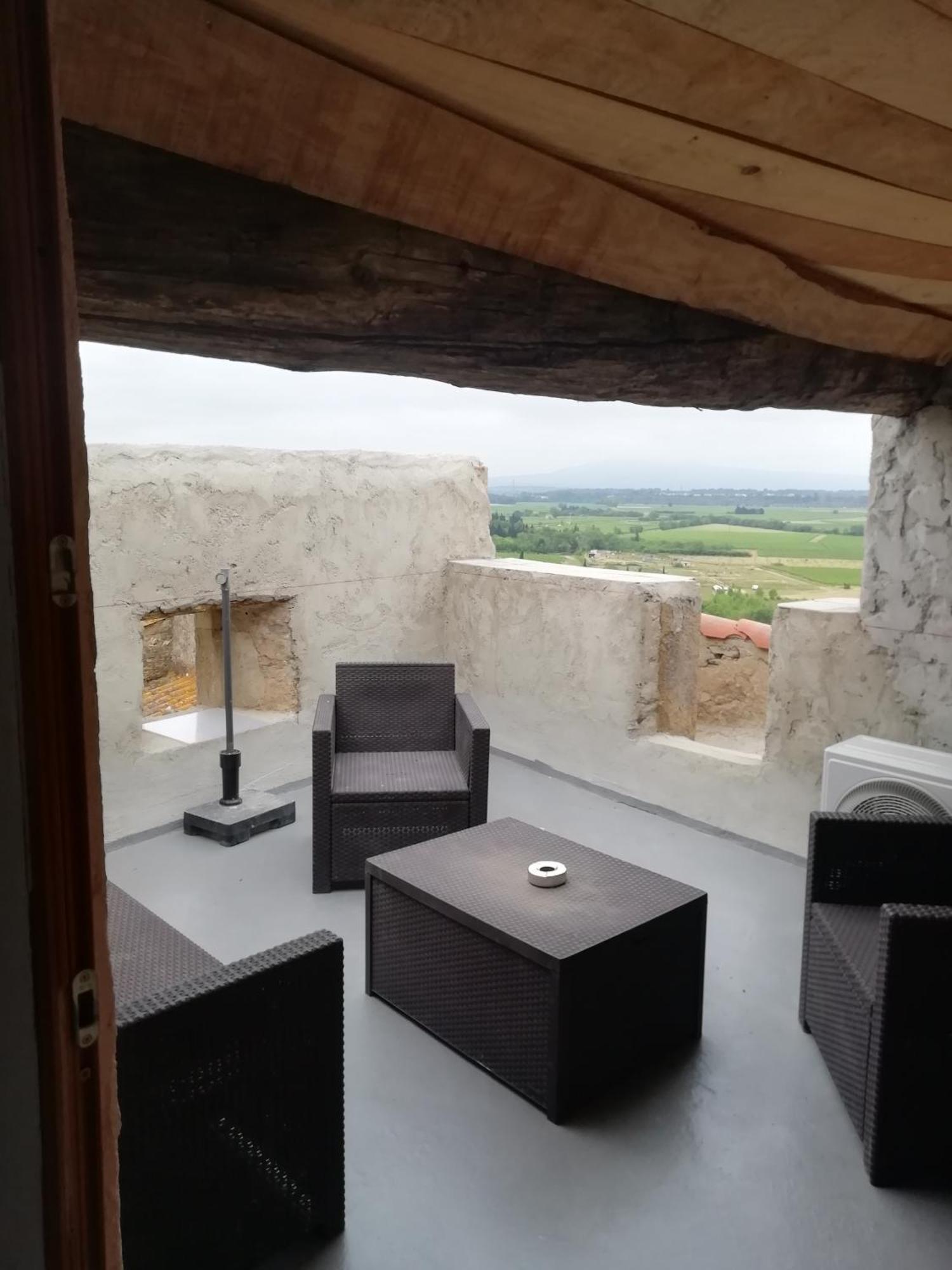Ancienne Caserne Du Chateau Azille 외부 사진